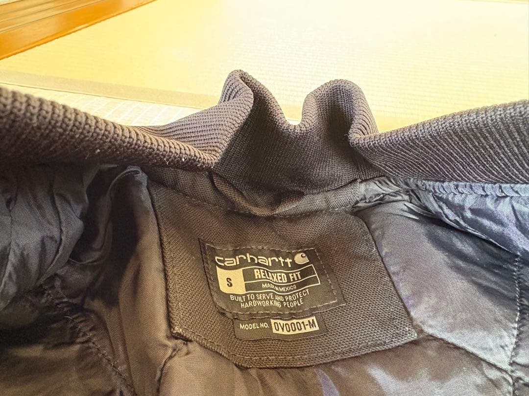 Carhartt 黒 ベスト