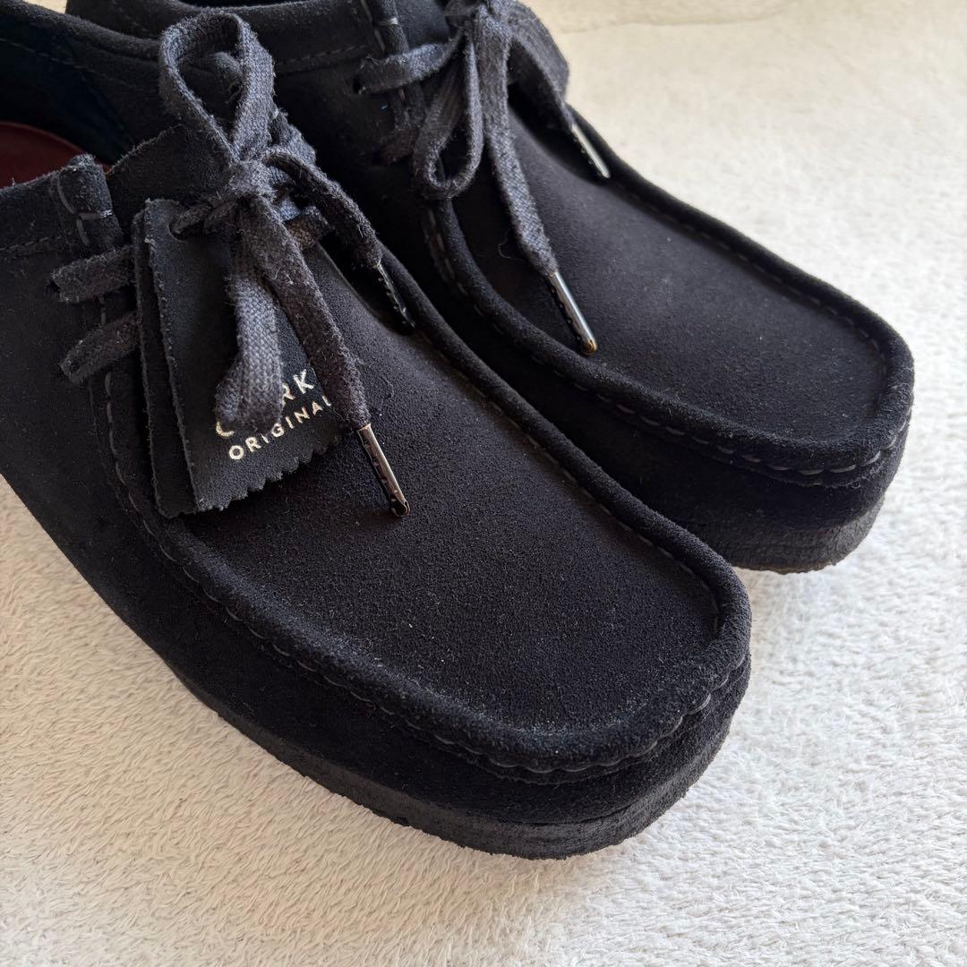 あくたん Clarks originals ワラビーシューズ ブラック