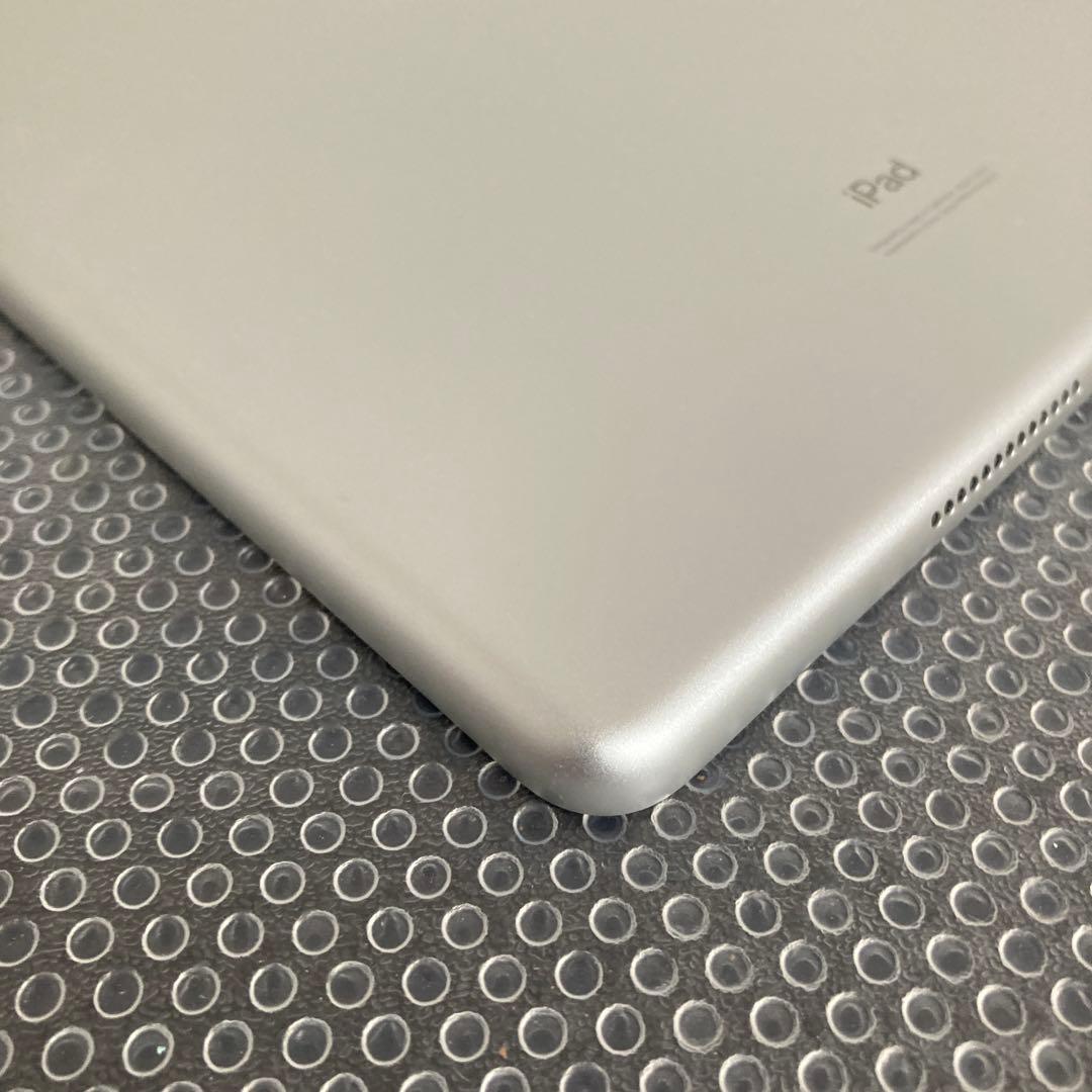620【早い者勝ち】iPad8 第8世代 32GB WIFIモデル☆