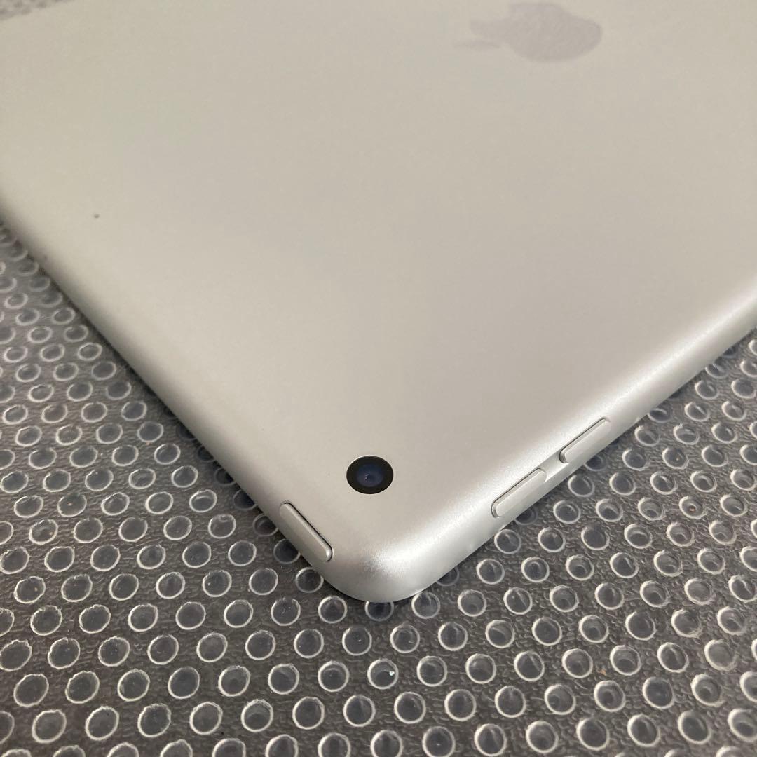 620【早い者勝ち】iPad8 第8世代 32GB WIFIモデル☆