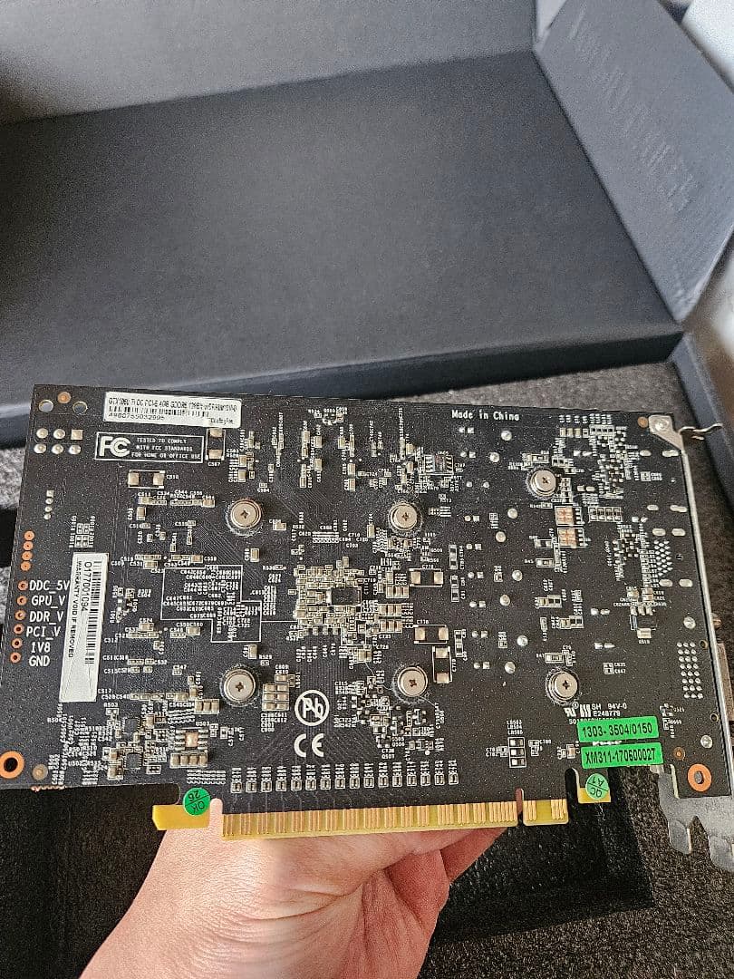 グラフィックボード シングルファン 空冷式　gtx1050ti