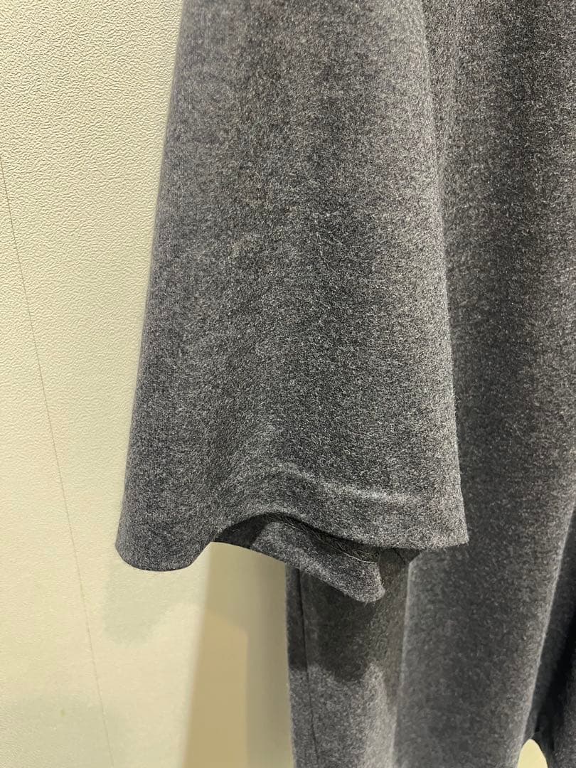 セオリーリュクス美品Vネックウールブラウス　38