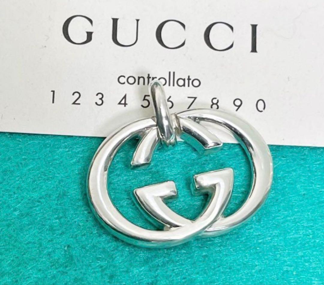 美品　GUCCI インターロッキングペンダントL