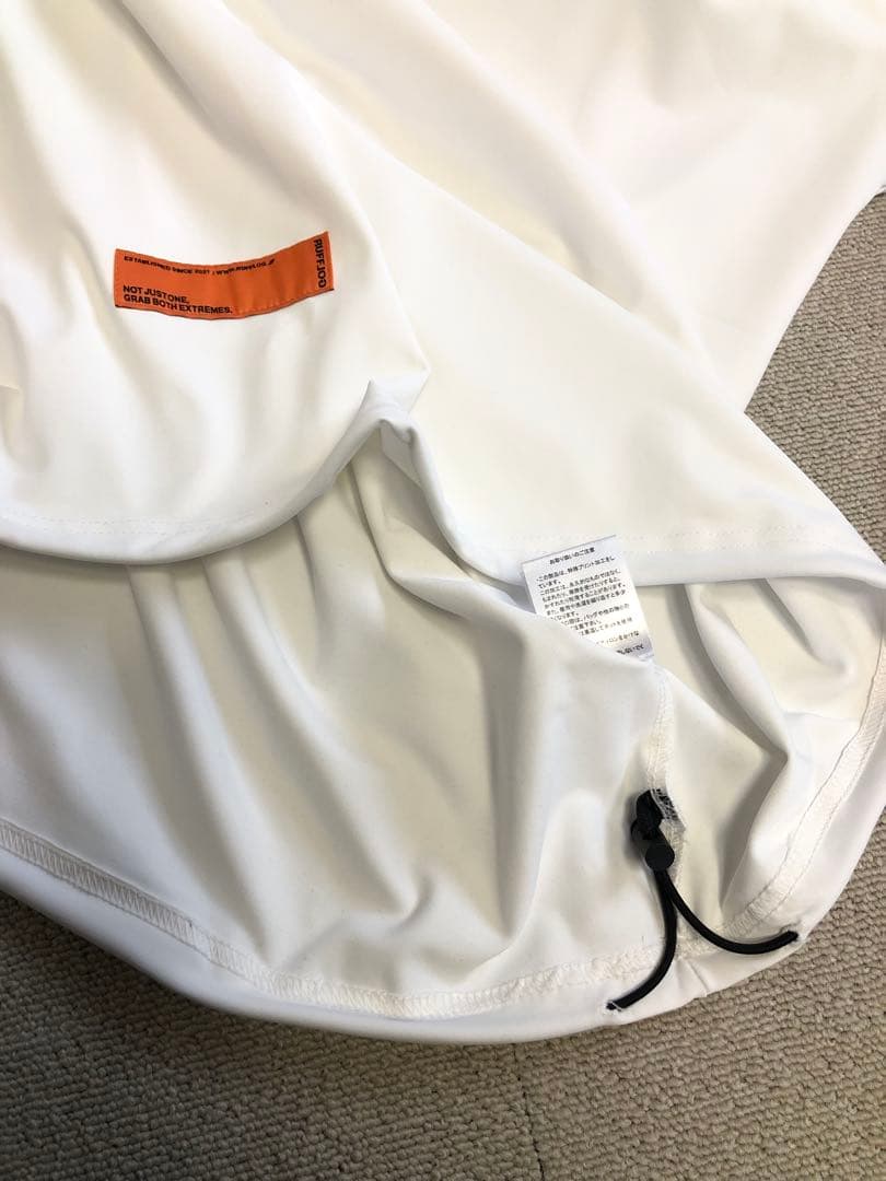 ラフロッグ　RUFFLOG MOCK NECK WHITE サイズL